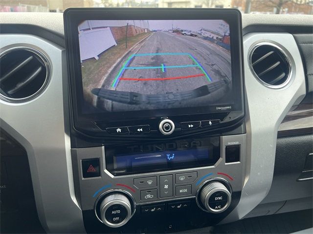 2017 Toyota Tundra 2WD Limited CrewMax 5.5' Bed 5.7L FFV - 22963776 - 30