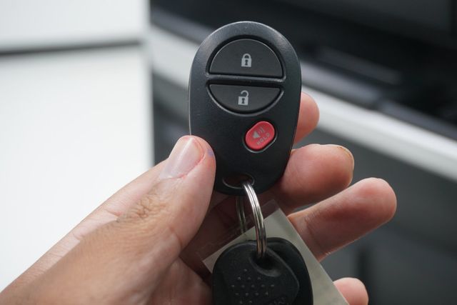 2017 Toyota Tundra 2WD SR5 CrewMax 5.5' Bed 4.6L - 22944355 - 13