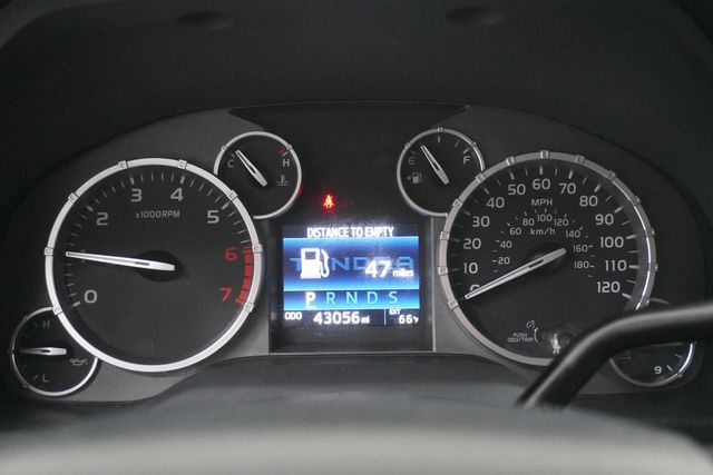 2017 Toyota Tundra 2WD SR5 CrewMax 5.5' Bed 4.6L - 22944355 - 16