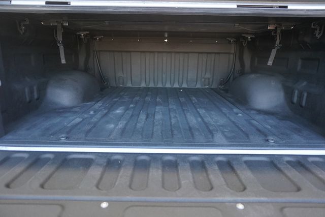 2017 Toyota Tundra 2WD SR5 CrewMax 5.5' Bed 4.6L - 22944355 - 22