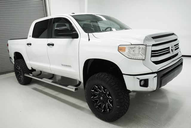 2017 Toyota Tundra 2WD SR5 CrewMax 5.5' Bed 4.6L - 22944355 - 2