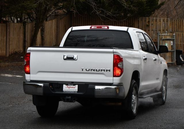 2017 Toyota Tundra 2WD SR5 CrewMax 5.5' Bed 5.7L FFV - 22986864 - 11