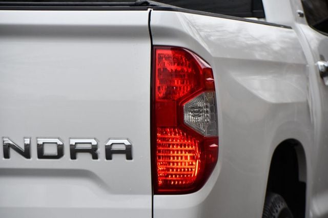 2017 Toyota Tundra 2WD SR5 CrewMax 5.5' Bed 5.7L FFV - 22986864 - 12