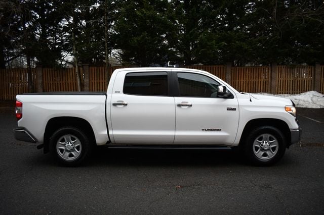 2017 Toyota Tundra 2WD SR5 CrewMax 5.5' Bed 5.7L FFV - 22986864 - 13