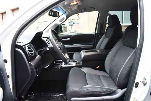 2017 Toyota Tundra 2WD SR5 CrewMax 5.5' Bed 5.7L FFV - 22986864 - 25