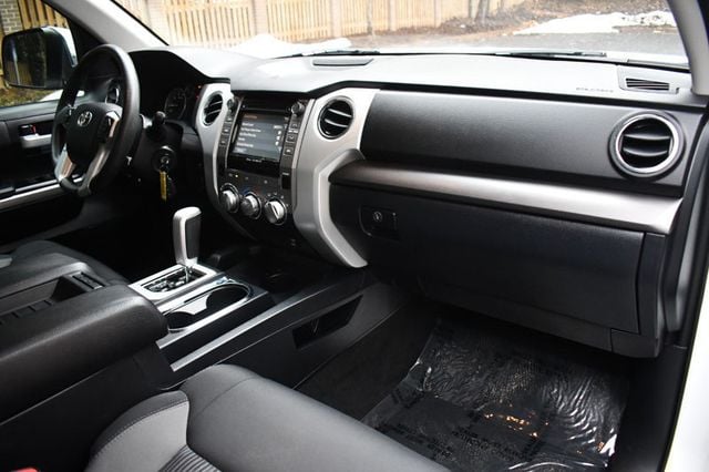 2017 Toyota Tundra 2WD SR5 CrewMax 5.5' Bed 5.7L FFV - 22986864 - 30