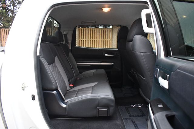 2017 Toyota Tundra 2WD SR5 CrewMax 5.5' Bed 5.7L FFV - 22986864 - 31