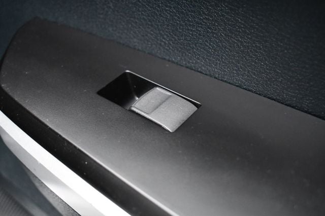 2017 Toyota Tundra 2WD SR5 CrewMax 5.5' Bed 5.7L FFV - 22986864 - 35