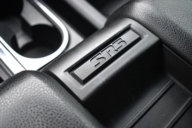 2017 Toyota Tundra 2WD SR5 CrewMax 5.5' Bed 5.7L FFV - 22986864 - 38