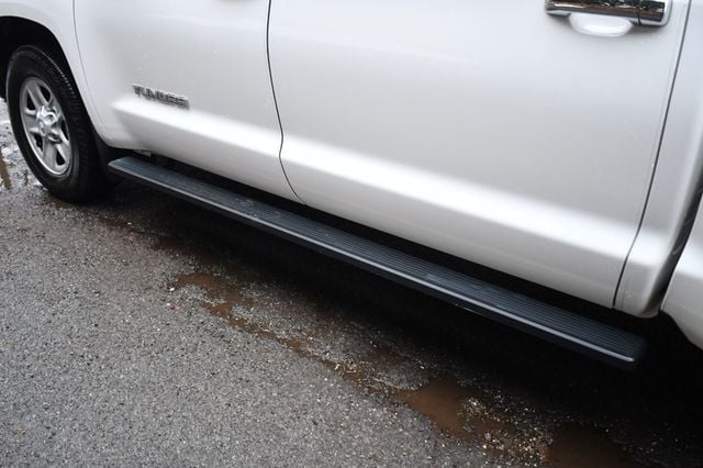 2017 Toyota Tundra 2WD SR5 CrewMax 5.5' Bed 5.7L FFV - 22986864 - 3