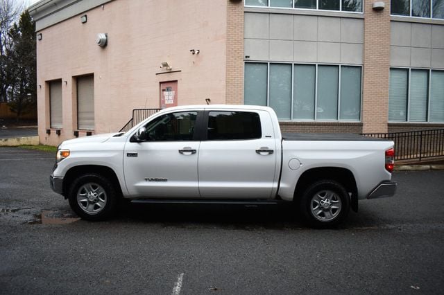 2017 Toyota Tundra 2WD SR5 CrewMax 5.5' Bed 5.7L FFV - 22986864 - 4