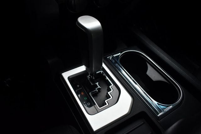 2017 Toyota Tundra 2WD SR5 CrewMax 5.5' Bed 5.7L FFV - 22986864 - 49