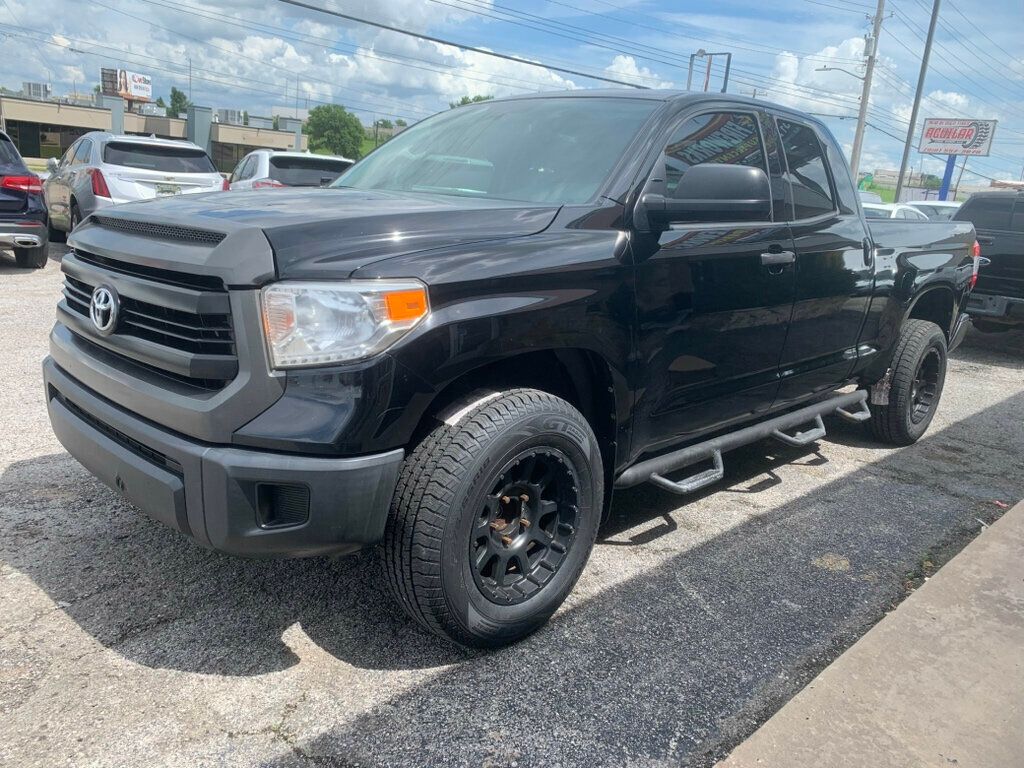 2017 Toyota Tundra SR Double Cab photo 2