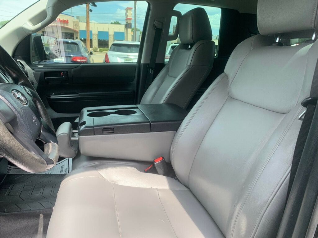 2017 Toyota Tundra SR Double Cab photo 4