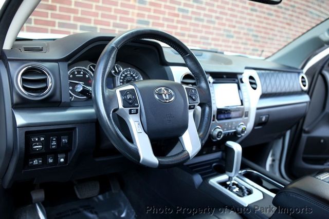 2017 Toyota Tundra 4WD Platinum CrewMax 5.5' Bed 5.7L - 22984672 - 28