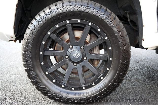 2017 Toyota Tundra 4WD Platinum CrewMax 5.5' Bed 5.7L - 22984672 - 50