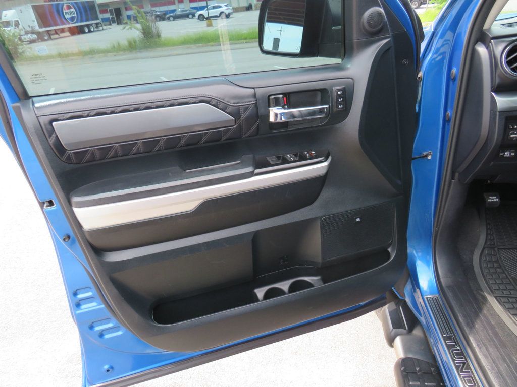 2017 Toyota Tundra Platinum CrewMax photo 13