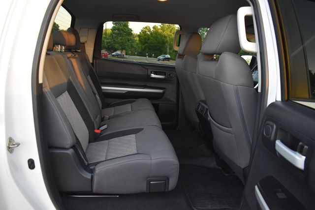 2017 Toyota Tundra 4WD SR5 CrewMax 5.5' Bed 5.7L FFV - 23027975 - 16
