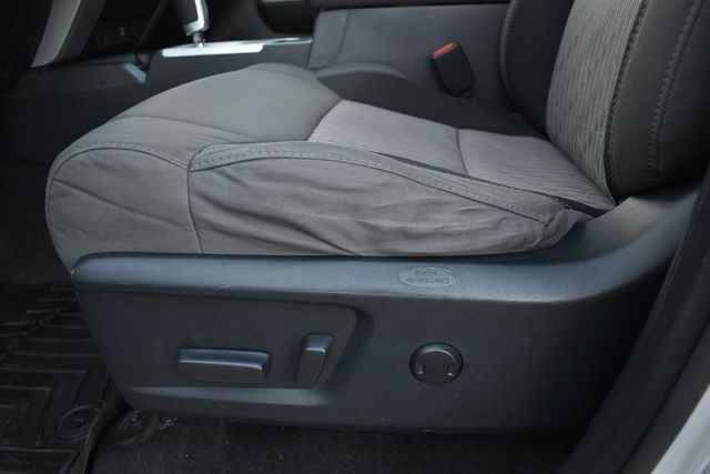 2017 Toyota Tundra 4WD SR5 CrewMax 5.5' Bed 5.7L FFV - 23027975 - 19