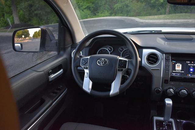 2017 Toyota Tundra 4WD SR5 CrewMax 5.5' Bed 5.7L FFV - 23027975 - 22