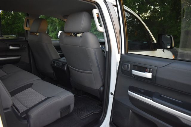 2017 Toyota Tundra 4WD SR5 CrewMax 5.5' Bed 5.7L FFV - 23027975 - 31
