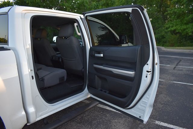 2017 Toyota Tundra 4WD SR5 CrewMax 5.5' Bed 5.7L FFV - 23027975 - 49