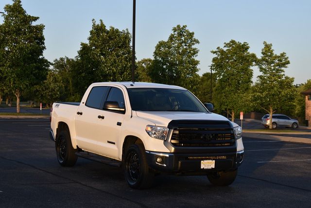 2017 Toyota Tundra 4WD SR5 CrewMax 5.5' Bed 5.7L FFV - 23027975 - 57