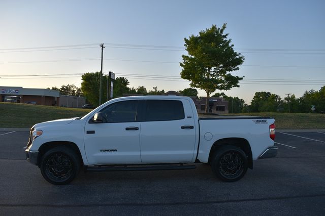 2017 Toyota Tundra 4WD SR5 CrewMax 5.5' Bed 5.7L FFV - 23027975 - 59