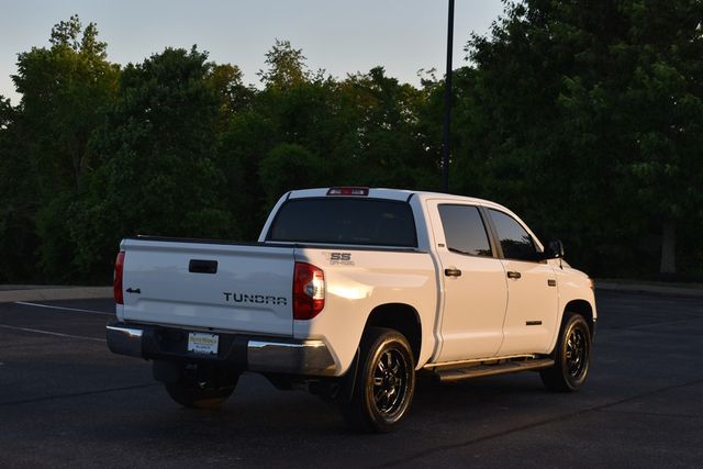2017 Toyota Tundra 4WD SR5 CrewMax 5.5' Bed 5.7L FFV - 23027975 - 62