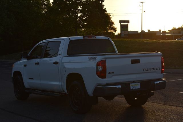 2017 Toyota Tundra 4WD SR5 CrewMax 5.5' Bed 5.7L FFV - 23027975 - 63