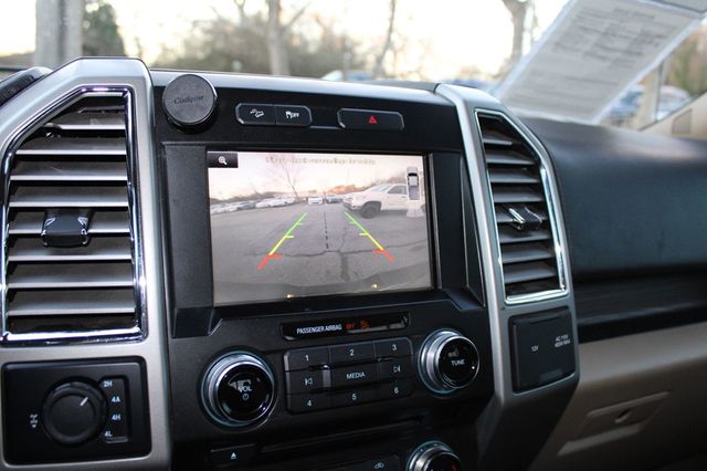 2017 Toyota Tundra 4WD SR5 CrewMax 5.5' Bed 5.7L FFV - 22981588 - 12