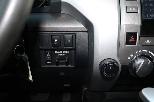 2017 Toyota Tundra 4WD SR5 CrewMax 5.5' Bed 5.7L FFV - 22981588 - 20