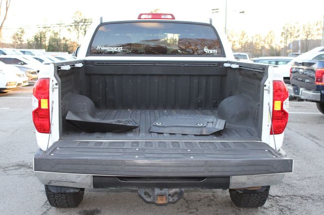 2017 Toyota Tundra 4WD SR5 CrewMax 5.5' Bed 5.7L FFV - 22981588 - 6