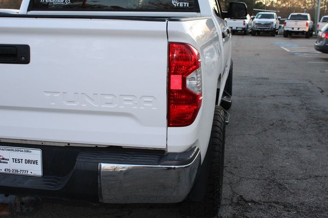 2017 Toyota Tundra 4WD SR5 CrewMax 5.5' Bed 5.7L FFV - 22981588 - 8