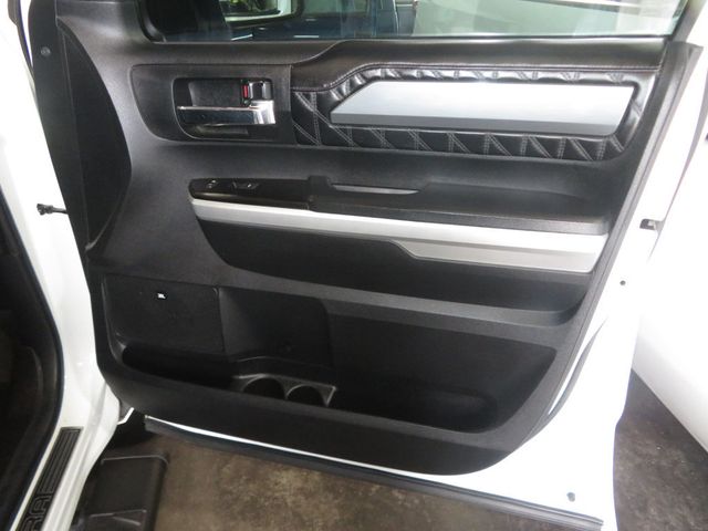 2017 Toyota Tundra 4X4 PLATINUM 4X4 54 SERVICE RECORDS CREWMAX TUNDRA  - 23029548 - 33