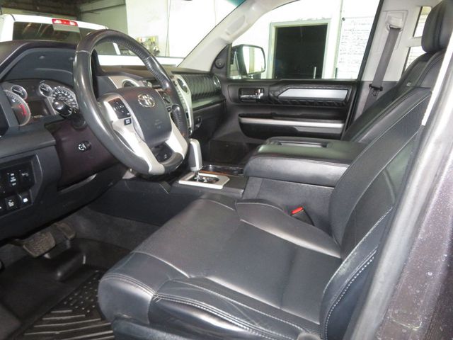 2017 Toyota Tundra 4X4 PLATINUM CREWMAX EXTRA CLEAN 1OWNER AZ TUNDRA  - 22963974 - 18