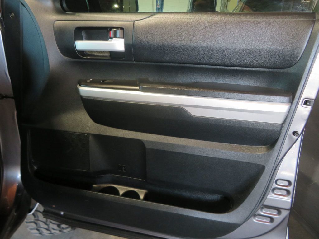 2017 Toyota Tundra 4X4 SR5 CREWMAX LIFTED TUNDRA AZ CREWMAX TRD 4X4 - 22977717 - 32