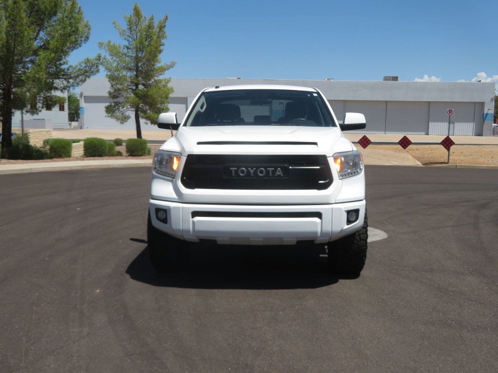 2017 Toyota Tundra CrewMax photo 11