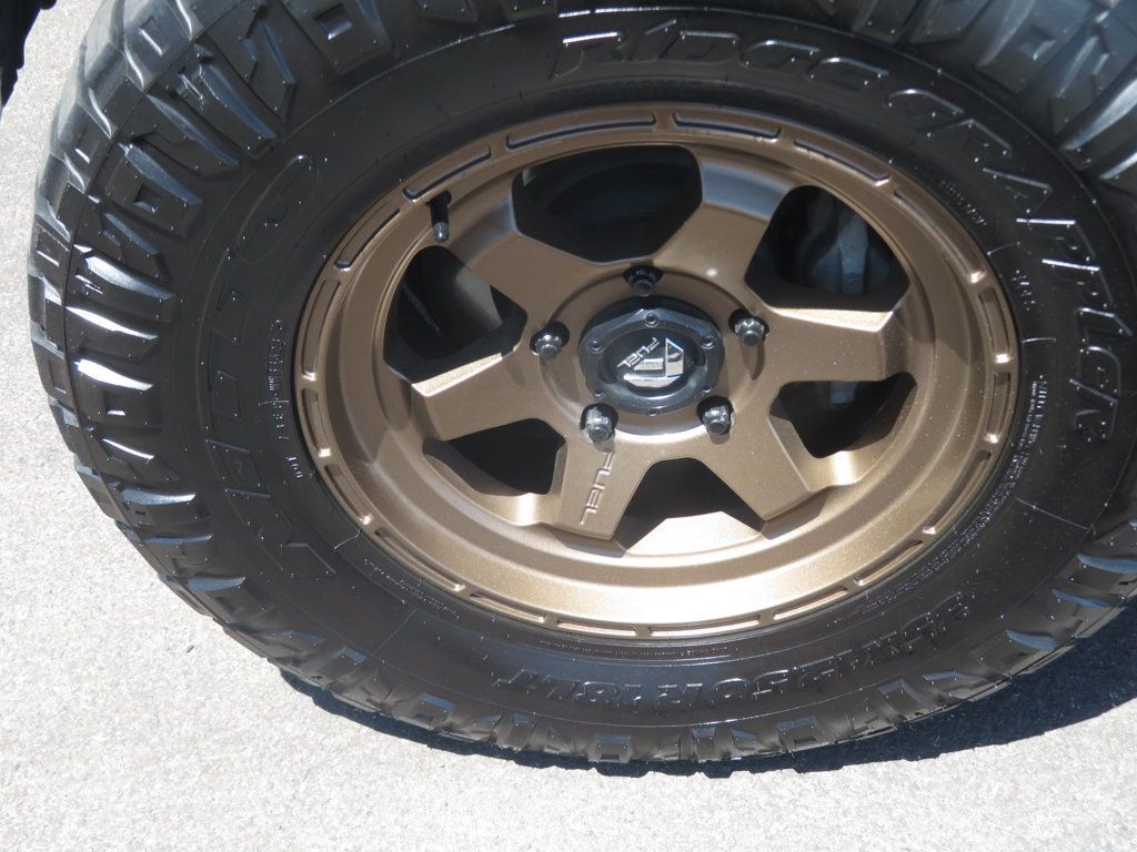 2017 Toyota Tundra CrewMax photo 15