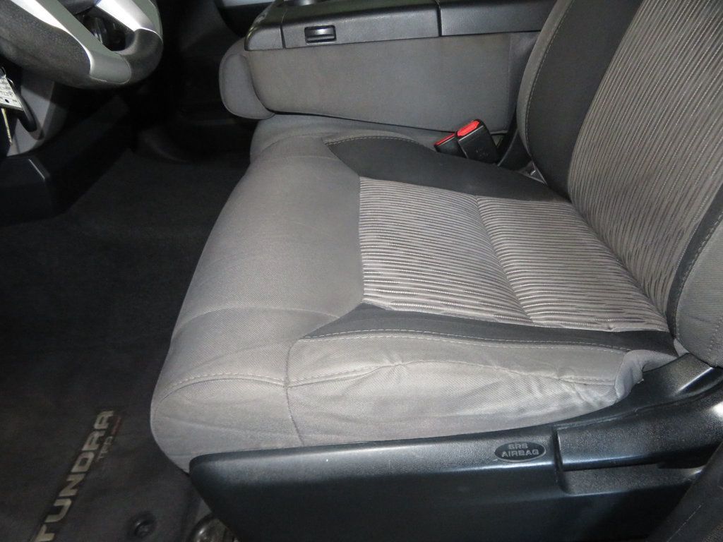 2017 Toyota Tundra CrewMax photo 20