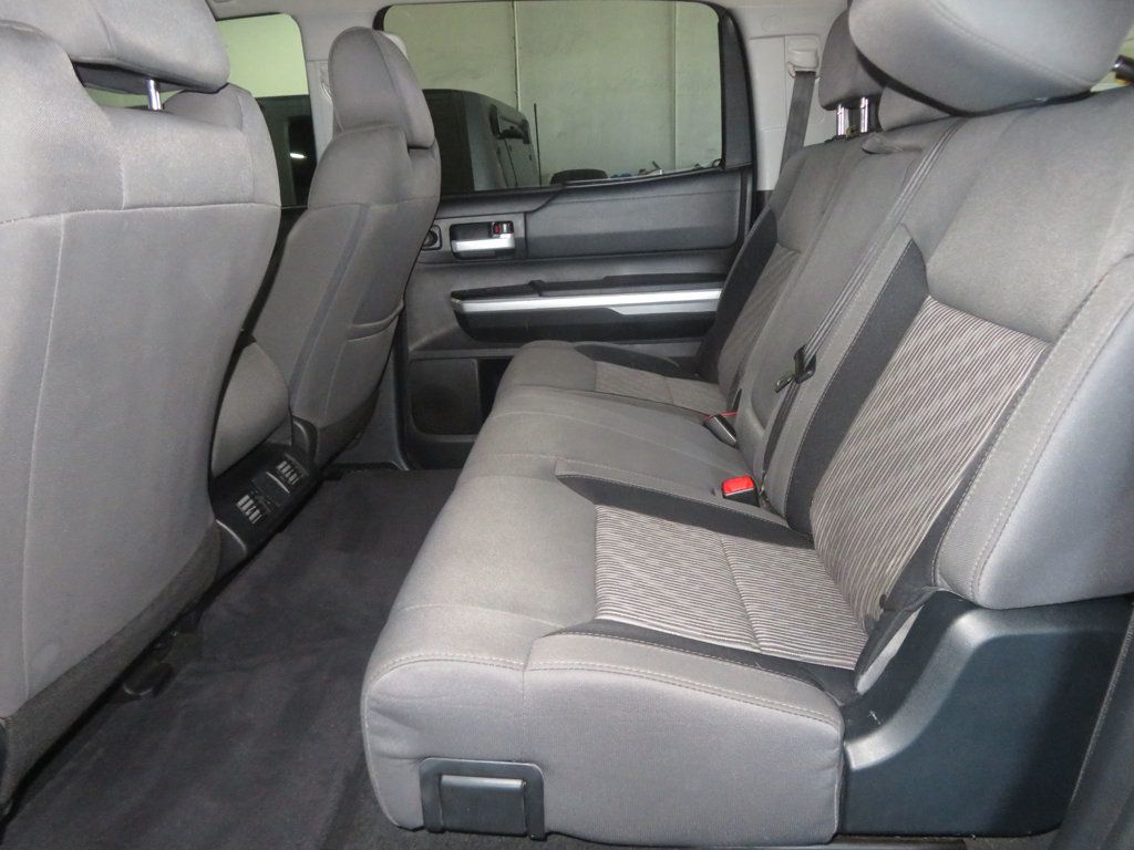 2017 Toyota Tundra CrewMax photo 23