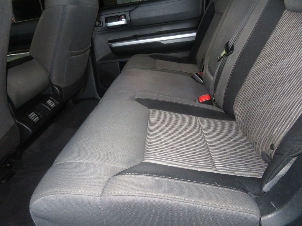 2017 Toyota Tundra CrewMax photo 25