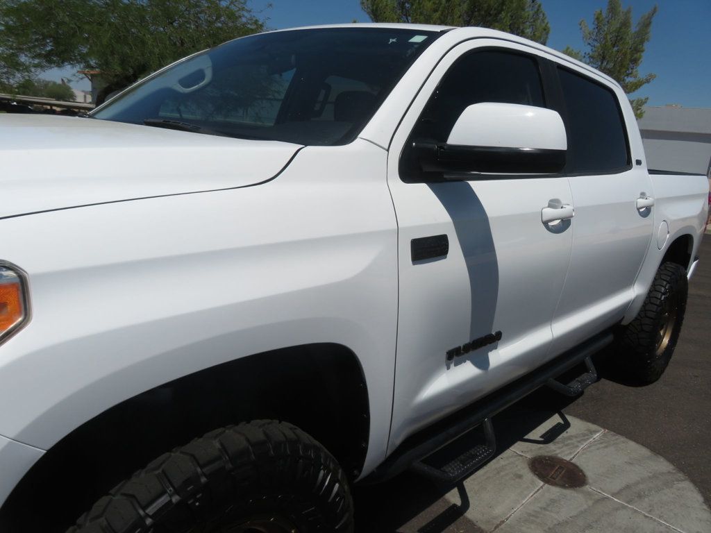 2017 Toyota Tundra CrewMax photo 8
