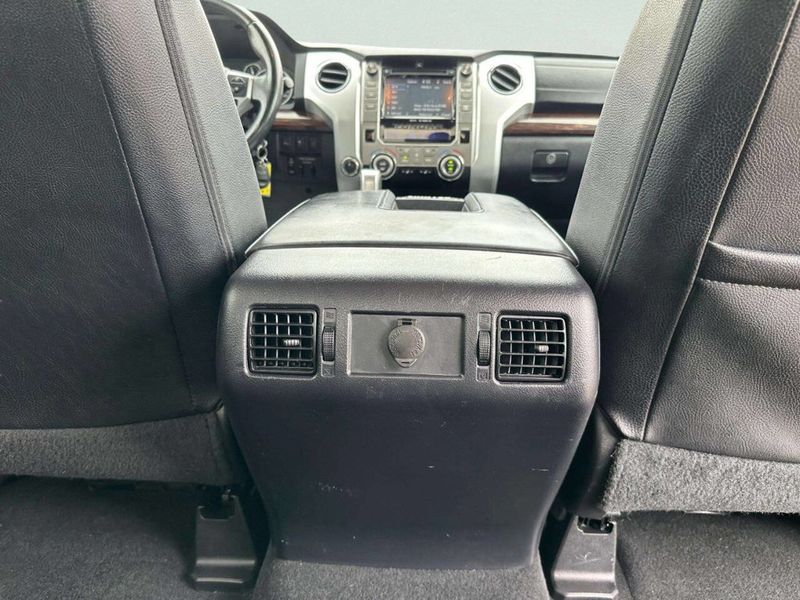 2017 Toyota Tundra Limited 4x4 4dr CrewMax Cab Pickup SB (5.7L V8 FFV) - 23052214 - 16
