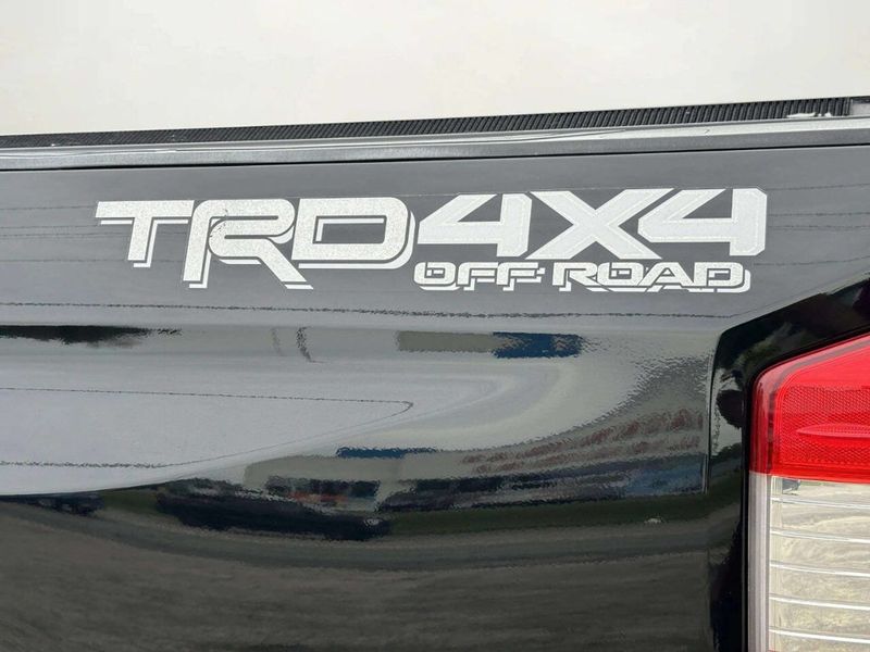 2017 Toyota Tundra Limited 4x4 4dr CrewMax Cab Pickup SB (5.7L V8 FFV) - 23052214 - 44