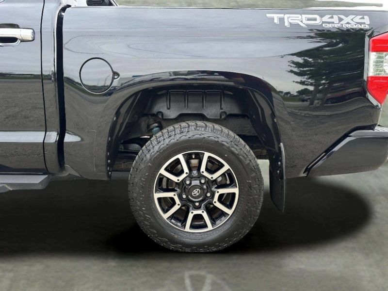 2017 Toyota Tundra Limited 4x4 4dr CrewMax Cab Pickup SB (5.7L V8 FFV) - 23052214 - 46