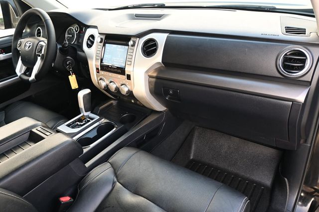 2017 Toyota Tundra Limited CrewMax  - 22959068 - 7
