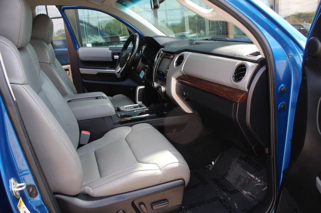 2017 Toyota Tundra Limited photo 7