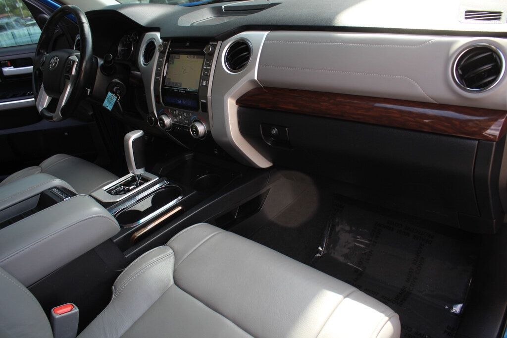 2017 Toyota Tundra Limited photo 8