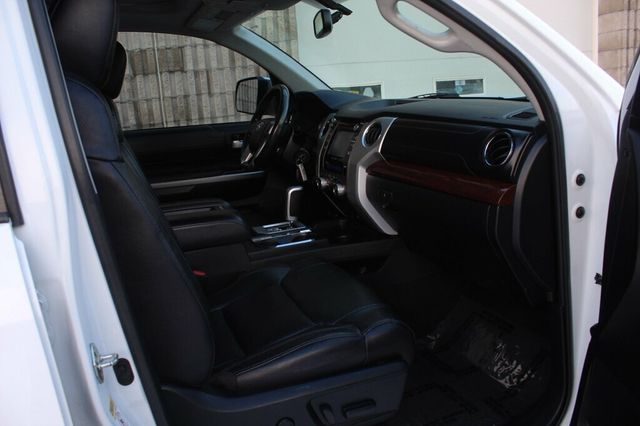 2017 Toyota Tundra ONE OWNER LIMITED CREWMAX W/ PREMIUM PKG, MOONROOF - 22947907 - 7